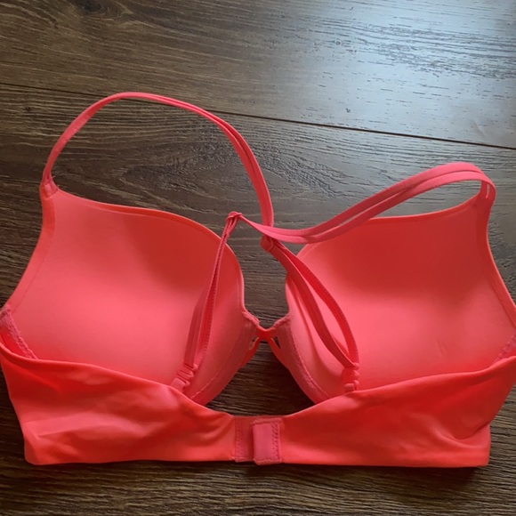 Victoria Secret Push Up Bra - Picture 9 of 10